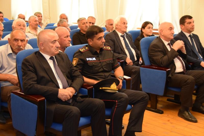 Qusarda “Prezident İlham Əliyev – qələbəmizin memarı, sülhün müəllifi” mövzusunda konfrans keçirilib (FOTO)