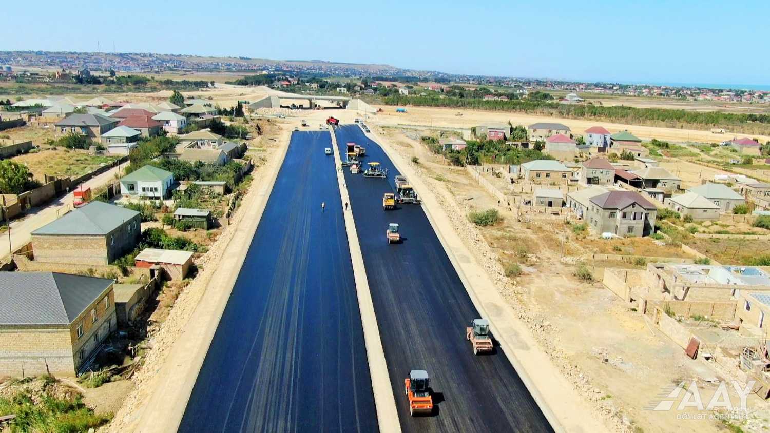 Pirşağı–Novxanı–Xırdalan–M4 avtomobil yolunun tikintisi davam edir (FOTO/VİDEO)