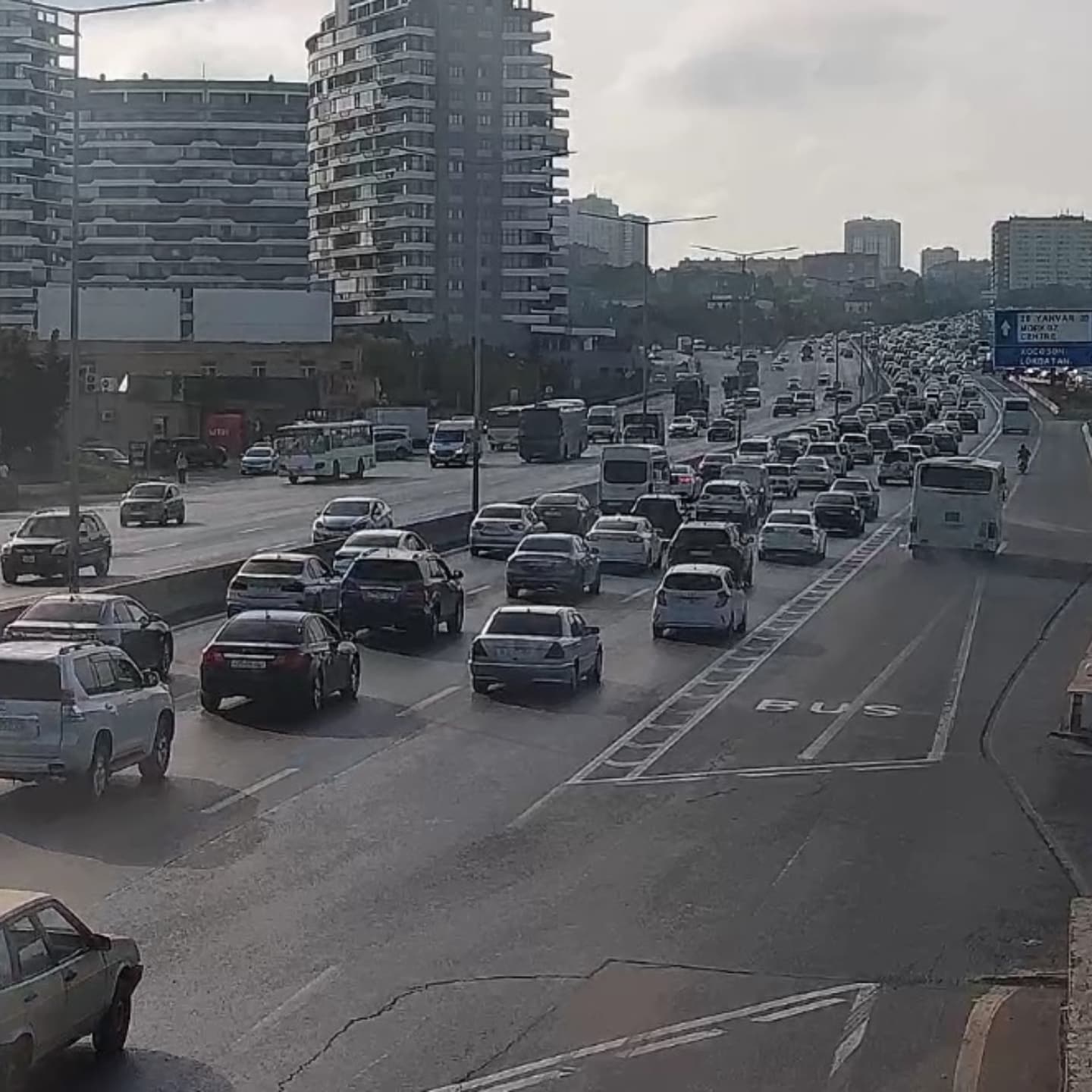 Sürücülərin NƏZƏRİNƏ: Paytaxtın bir sıra yollarında tıxac var - SİYAHI