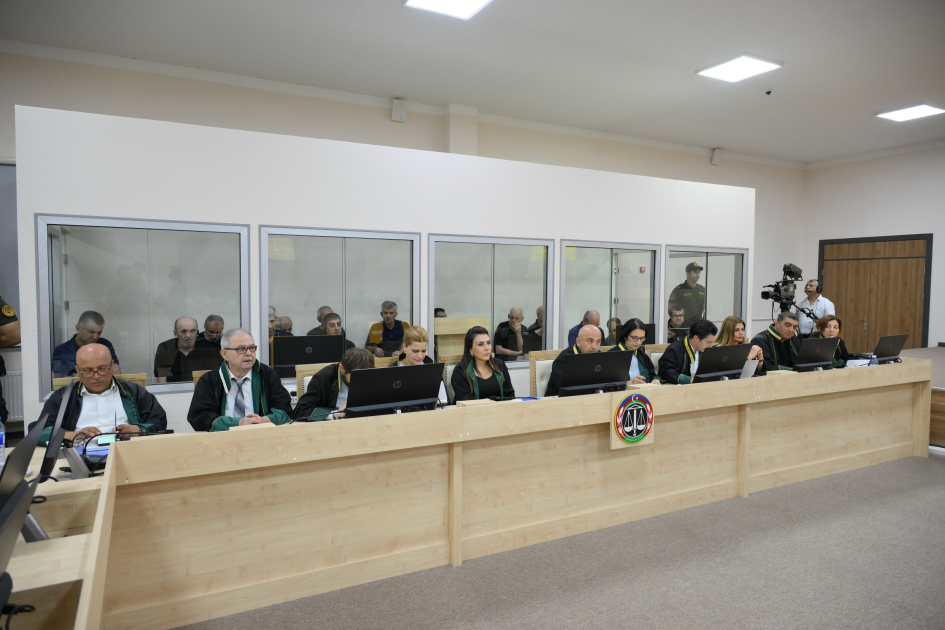 Bir sıra cinayətlərdə ittiham olunan Ermənistan vətəndaşlarının ibtidai istintaqa ifadələrinin məhkəmədə elan olunması başa çatıb (FOTO)