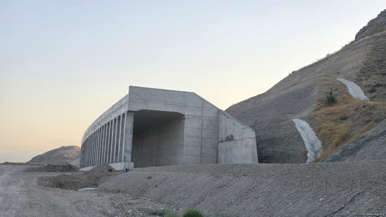 Horadiz-Ağbənd dəmir yolunun tikintisi üzrə işlər davam etdirilir (FOTOREPORTAJ)