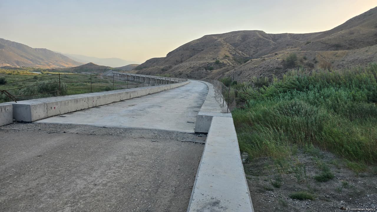 Horadiz-Ağbənd dəmir yolunun tikintisi üzrə işlər davam etdirilir (FOTOREPORTAJ)