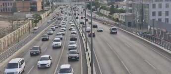 Sürücülərin NƏZƏRİNƏ: Bakıda bu yollarda sıxlıq var - SİYAHI (FOTO)