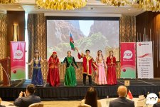 “Nar” ilin ən uğurlu abituriyentlərini mükafatlandırdı (FOTO)