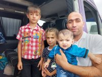 Vəngli kəndinə köçürülən ailələrə yaşayış evlərinin açarları təqdim edilib (FOTO) (YENİLƏNİB)