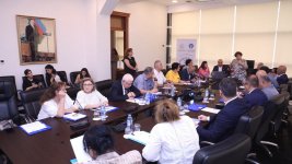 “İctimai nəzarətin təşviqinə yönələn imkanlar” mövzusunda ictimai dinləmə təşkil olunub (FOTO)
