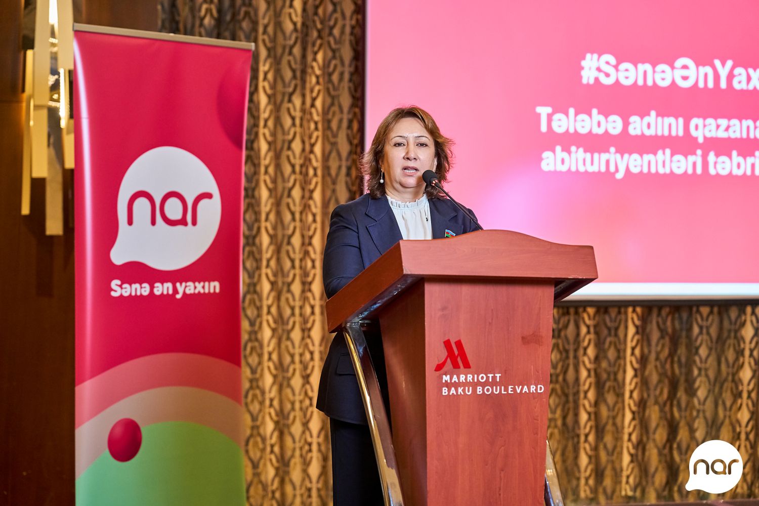 “Nar” ilin ən uğurlu abituriyentlərini mükafatlandırdı (FOTO)