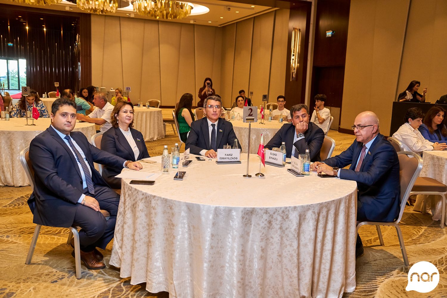 “Nar” ilin ən uğurlu abituriyentlərini mükafatlandırdı (FOTO)