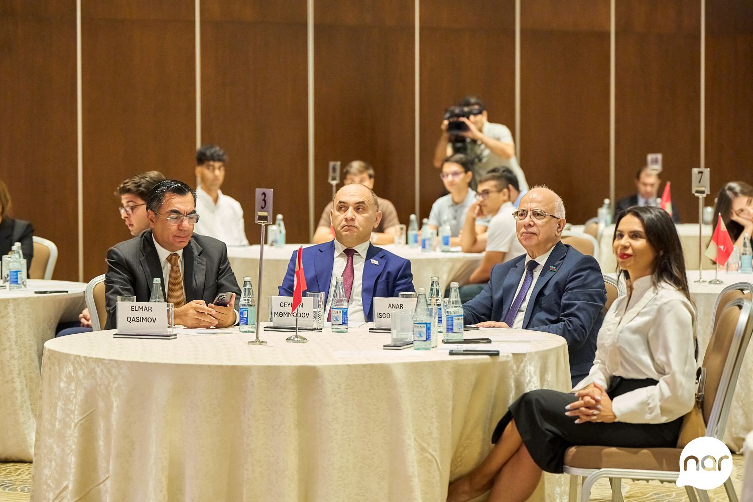 “Nar” ilin ən uğurlu abituriyentlərini mükafatlandırdı (FOTO)
