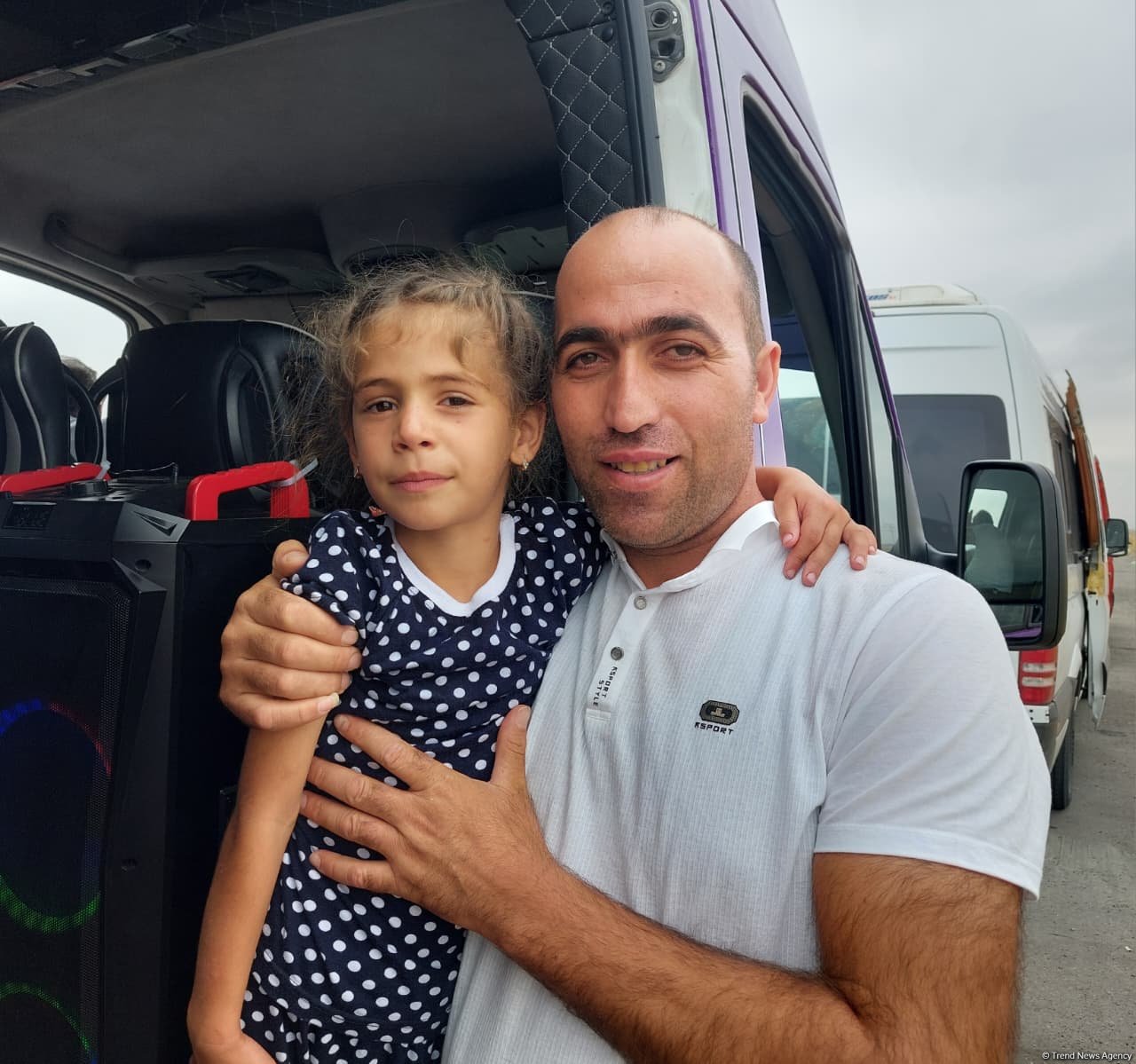 Vəngli kəndinə köçürülən ailələrə yaşayış evlərinin açarları təqdim edilib (FOTO) (YENİLƏNİB)