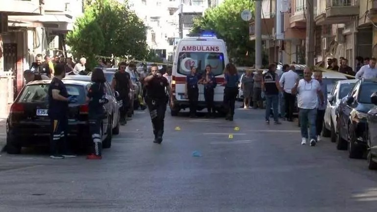 Türkiyənin İzmir şəhərində terror hücumu - 2 polis şəhid olub (FOTO)
