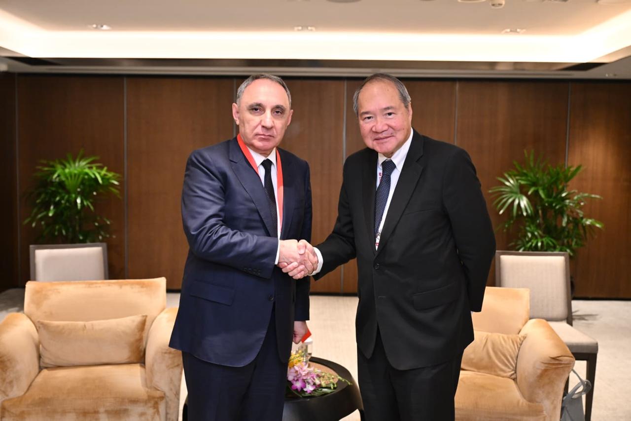 Baş prokuror Sinqapurda işgüzar səfərdədir (FOTO)