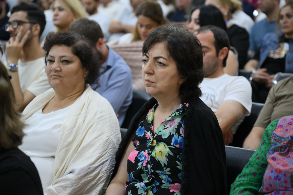 Ruben Vardanyanın məhkəməsində zərərçəkmiş şəxslərin və zərərçəkmişlərin hüquqi varislərinin ifadələri dinlənilib (FOTO)