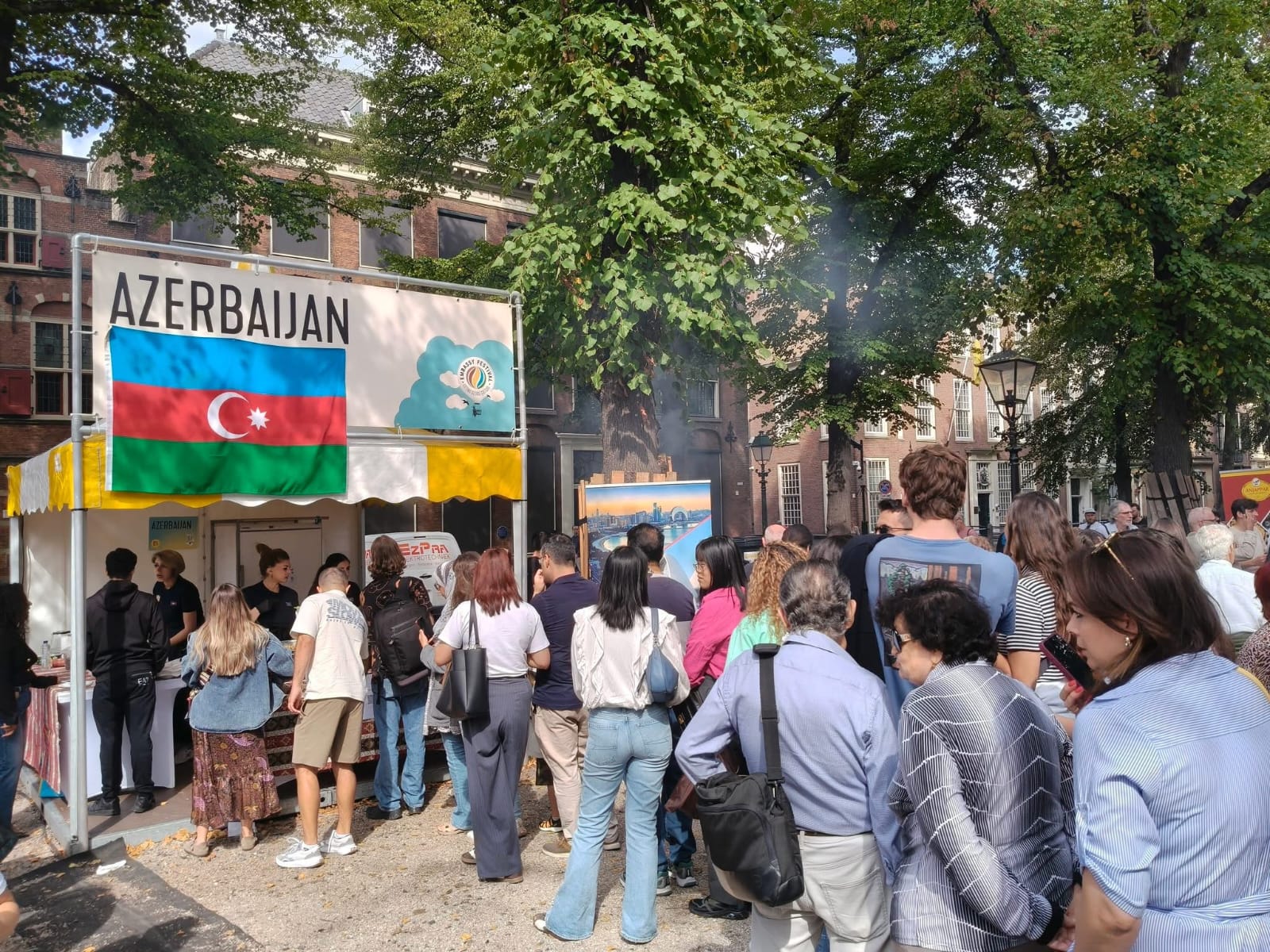 Azərbaycan mədəniyyəti Haaqada keçirilmiş beynəlxalq festivalda böyük maraq və coşqu ilə qarşılanıb (FOTO)