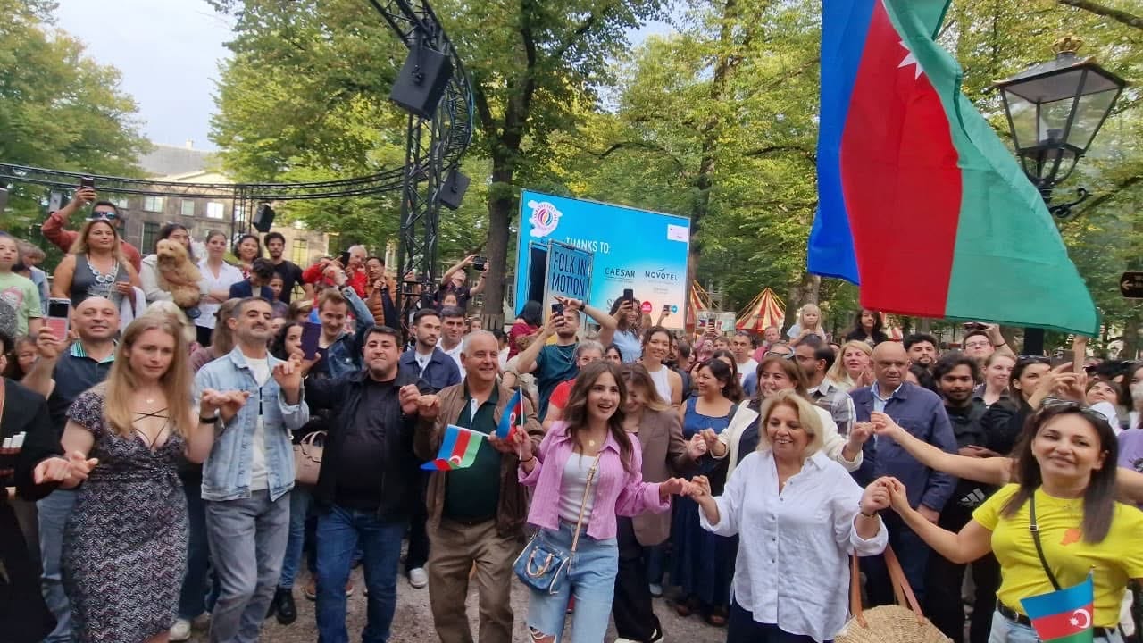 Azərbaycan mədəniyyəti Haaqada keçirilmiş beynəlxalq festivalda böyük maraq və coşqu ilə qarşılanıb (FOTO)