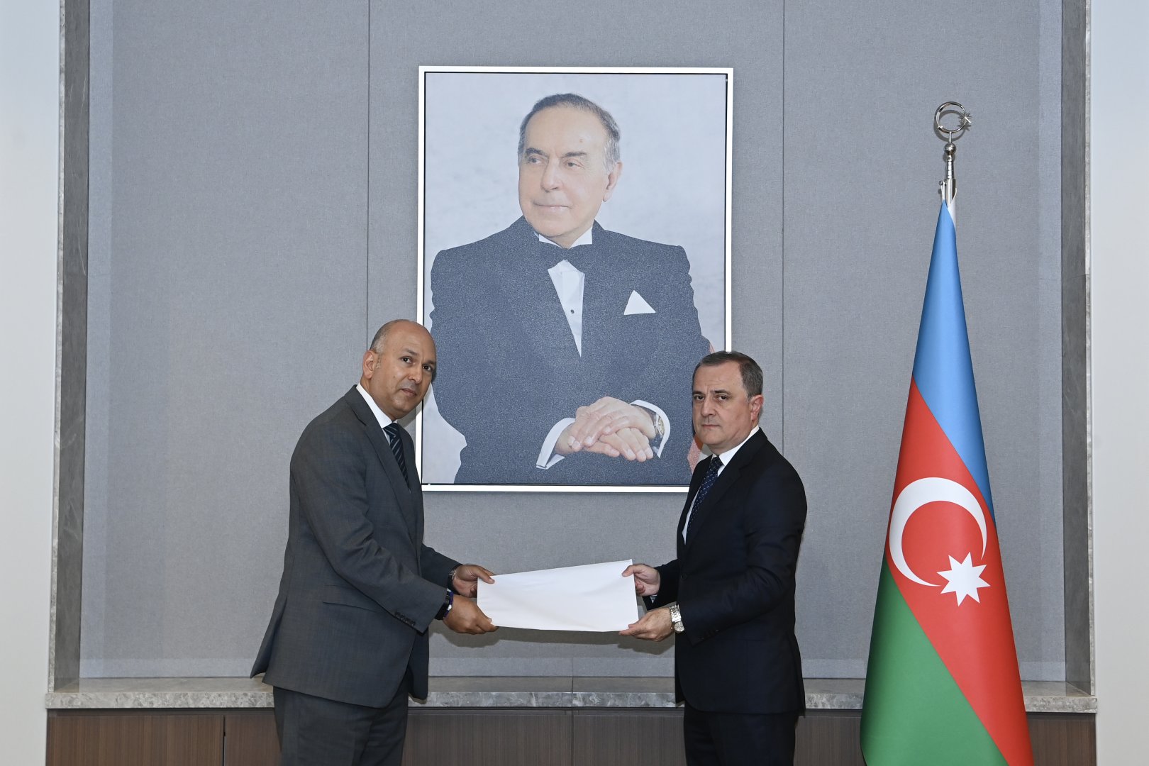 Ceyhun Bayramov Misirin ölkəmizdəki yeni səfiri ilə regional və beynəlxalq vəziyyəti müzakirə edib (FOTO)