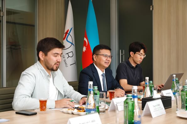 Azərbaycanla Çin arasında dəmir yolu əlaqələrinin genişləndirilməsi müzakirə olunub (FOTO)