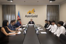 Zakir İbrahimov “Gələcəyin mədənçisi” təhsil layihəsinin tələbə adını qazanmış iştirakçıları ilə görüşüb (FOTO)
