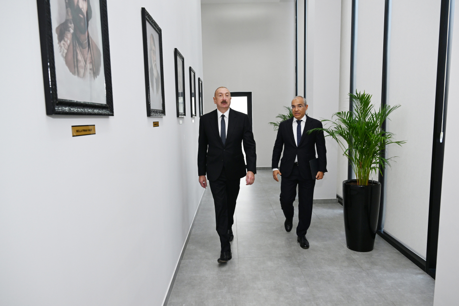 Prezident İlham Əliyev Azərbaycan Yazıçılar Birliyinin Səməd Vurğun adına Yaradıcılıq Evinin açılışında iştirak edib (FOTO)