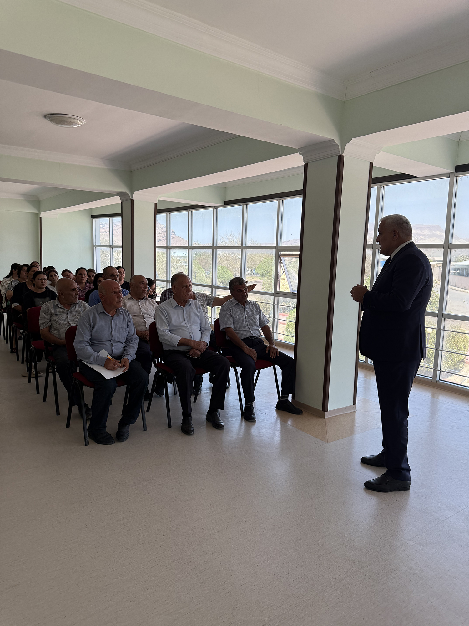 Milli Məclisin deputatı Vüqar Rəhimzadə Culfada seçiciləri ilə növbəti görüşünü keçirib