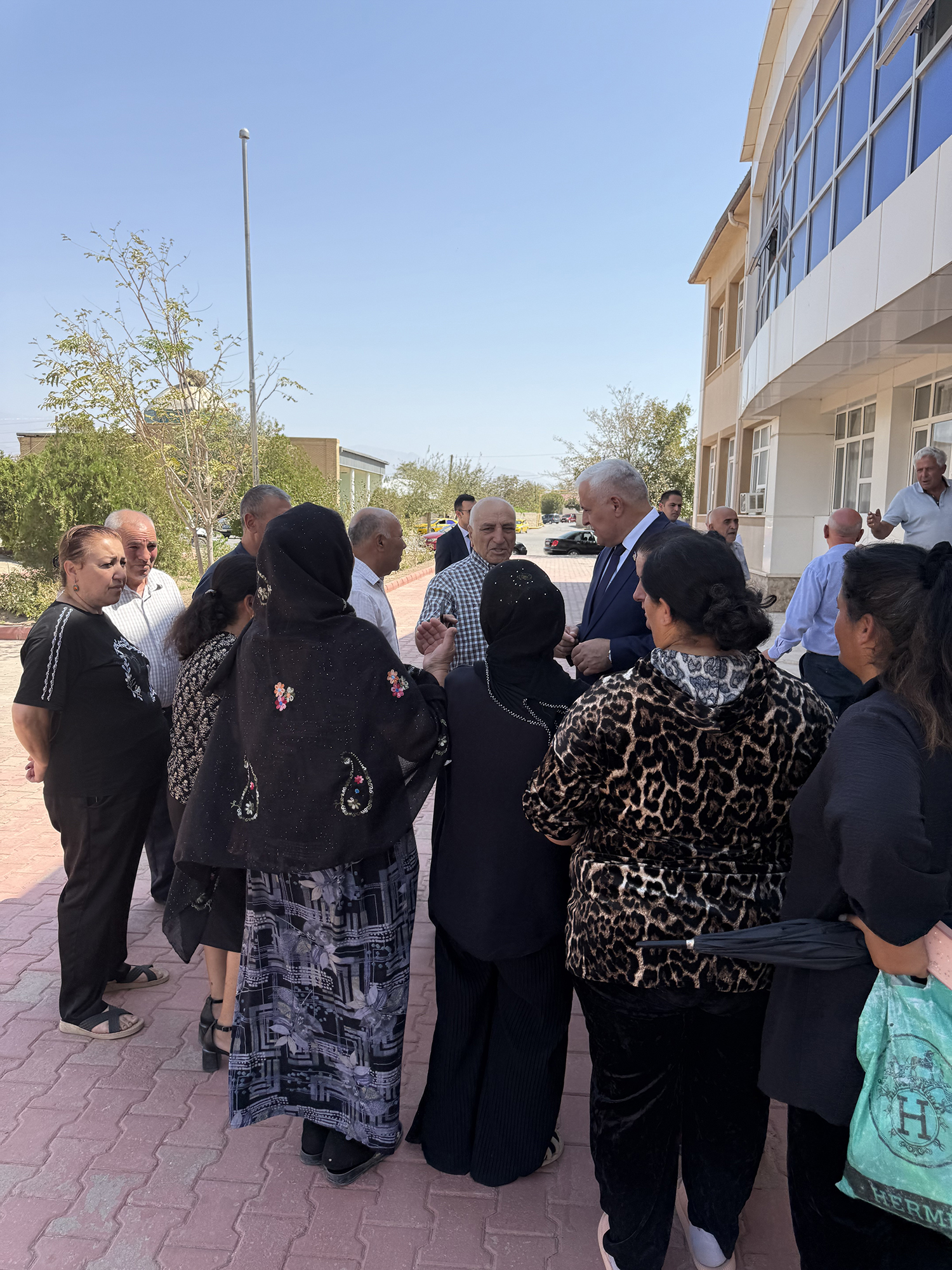 Milli Məclisin deputatı Vüqar Rəhimzadə Culfada seçiciləri ilə növbəti görüşünü keçirib