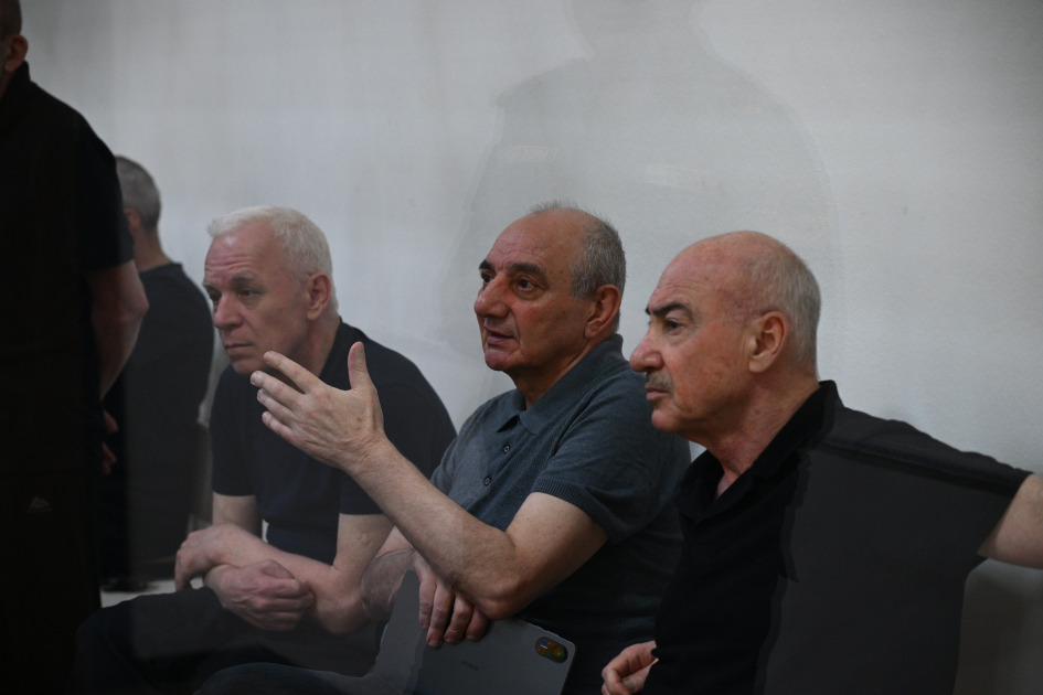 Azərbaycan ərazilərinin Ermənistandan atəşə tutulması, mülki azərbaycanlıların öldürülməsi, girov götürülməsi ilə bağlı sənədlər məhkəmədə elan olunub (FOTO)