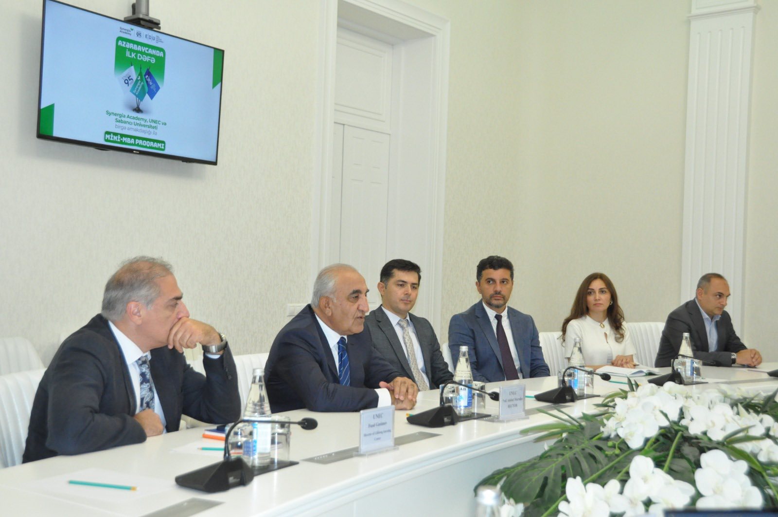 Ölkədə ilk: Biznes təhsilinin yeni modeli UNEC-də (FOTO)