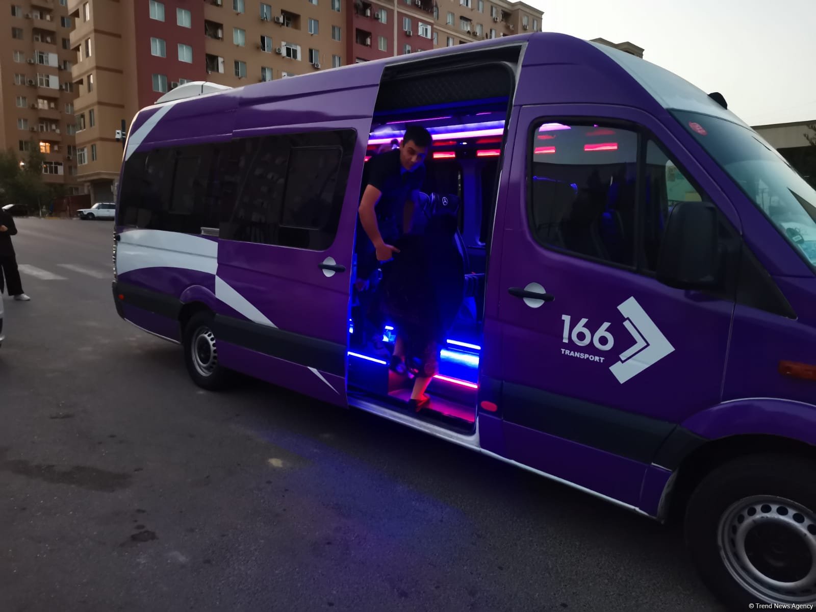 Zəngilan rayonunun Məmmədbəyli və Ağdam rayonunun Xıdırlı kəndlərinə növbəti köç karvanları yola salınıb