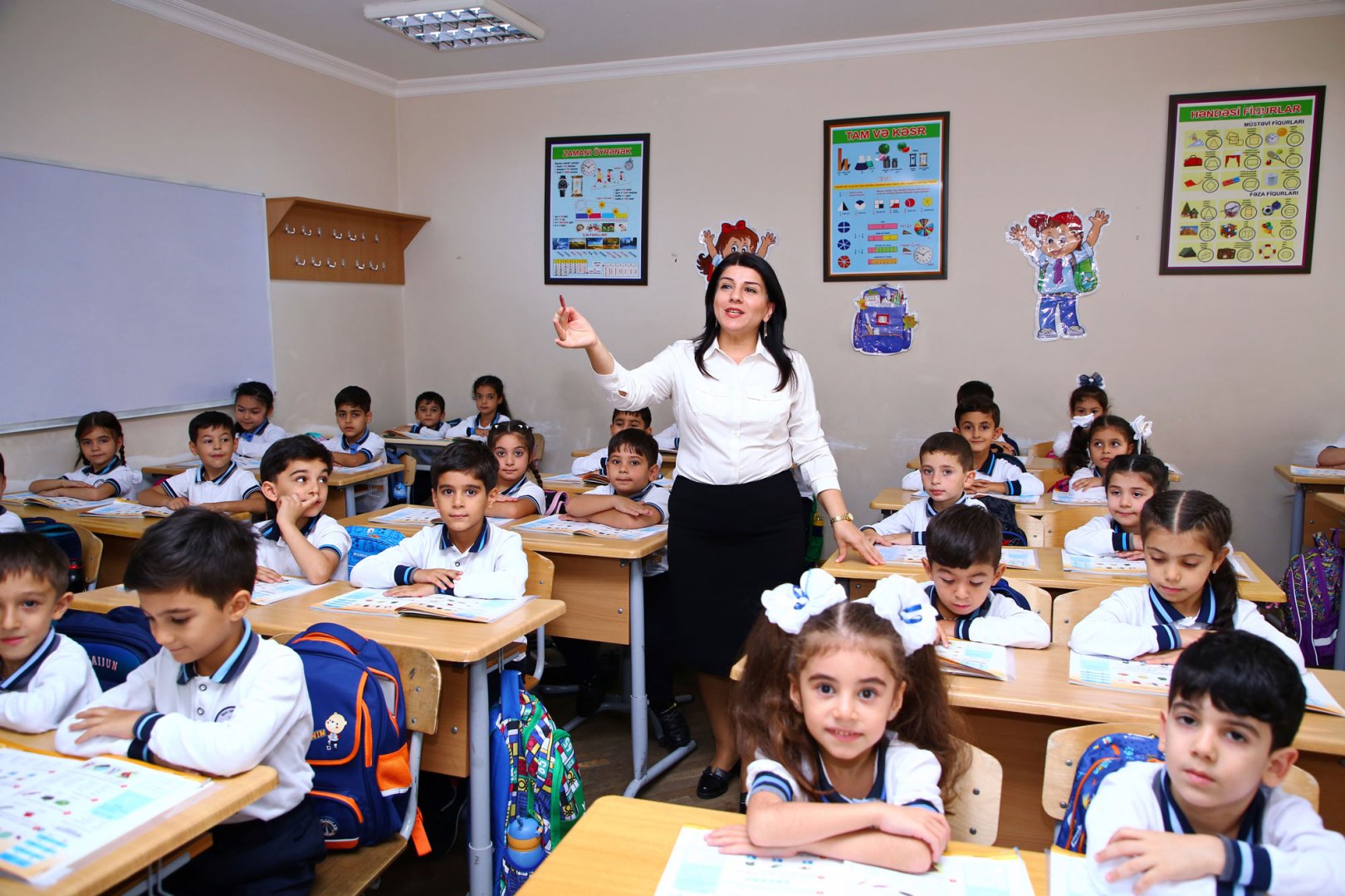 BŞTİ-nin tabeliyindəki məktəblərdə 505 766 şagird təhsil alacaq
