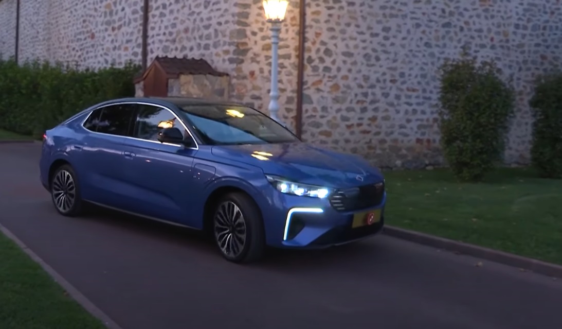 Ərdoğana yeni TOGG elektromobili hədiyyə edilib (FOTO)