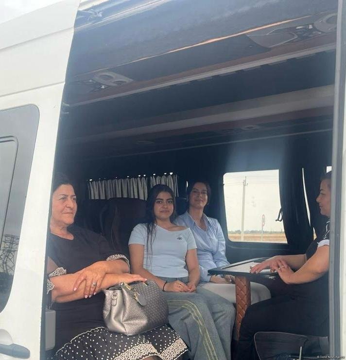 Xocalının Daşbulaq kəndinə köçən ailələrə mənzillərin açarları təqdim olunub (FOTO) (YENİLƏNİB)