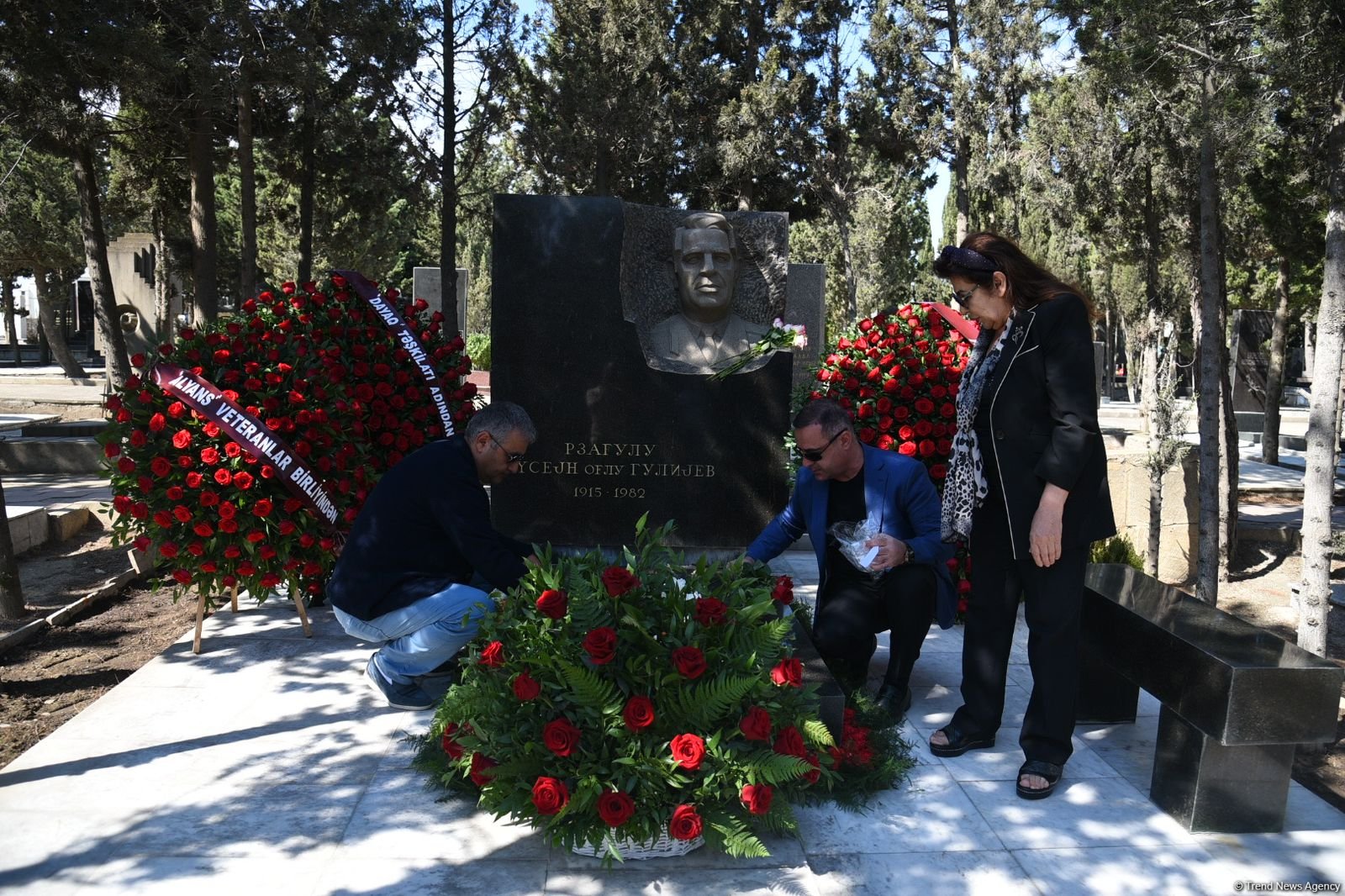 Azərbaycan xüsusi xidmət orqanlarının veteranları əfsanəvi kəşfiyyatçı Rzaqulu Quliyevin xatirəsini ehtiramla yad ediblər (FOTO)