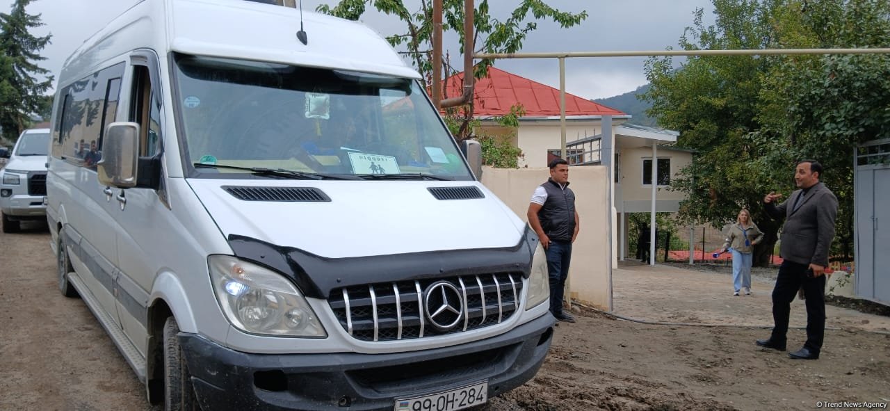Xocalının Seyidbəyli kəndinə köçən ailələrə mənzillərin açarları təqdim olunub (FOTO) (YENİLƏNİB)