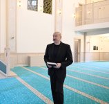 Prezident İlham Əliyev Hadrut qəsəbəsində inşa olunmuş məscidin açılışında iştirak edib (FOTO)
