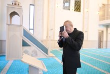 Prezident İlham Əliyev Hadrut qəsəbəsində inşa olunmuş məscidin açılışında iştirak edib (FOTO)