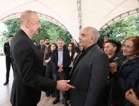 Prezident İlham Əliyev Qırmızı Bazar, Hadrut qəsəbələrinin və Sos kəndinin sakinləri ilə görüşüb (FOTO)