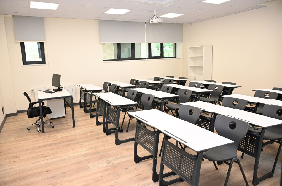 Prezident İlham Əliyev Qarabağ Universitetinin Klinikası binasının, Tibb və sağlamlıq elmləri fakültəsinin tədris korpusunun açılışında iştirak edib (FOTO)
