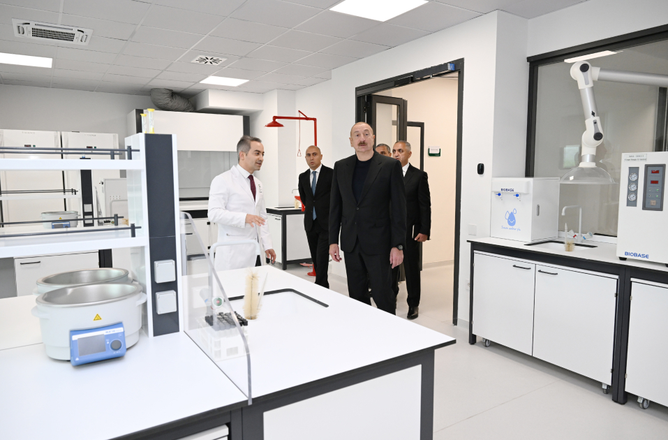 Prezident İlham Əliyev Qarabağ Universitetinin Klinikası binasının, Tibb və sağlamlıq elmləri fakültəsinin tədris korpusunun açılışında iştirak edib (FOTO)