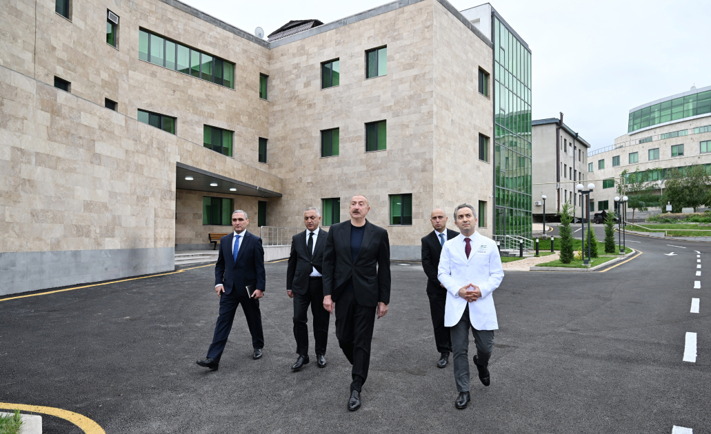 Prezident İlham Əliyev Qarabağ Universitetinin Klinikası binasının, Tibb və sağlamlıq elmləri fakültəsinin tədris korpusunun açılışında iştirak edib (FOTO)