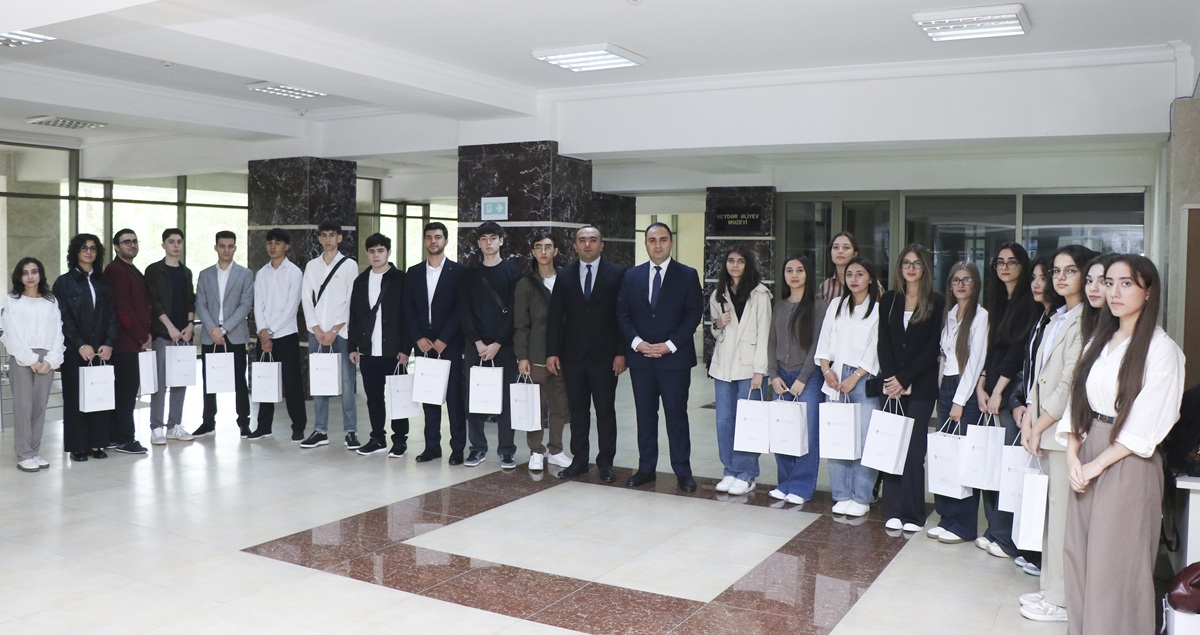AzMİU-da “Bilik Günü”: Yeni tədris ilinə böyük ümidlərlə start verildi (FOTO)