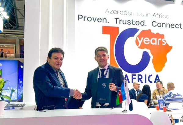 "Azərkosmos" və BƏƏ şirkəti arasında əməkdaşlıq müqaviləsi imzalanıb