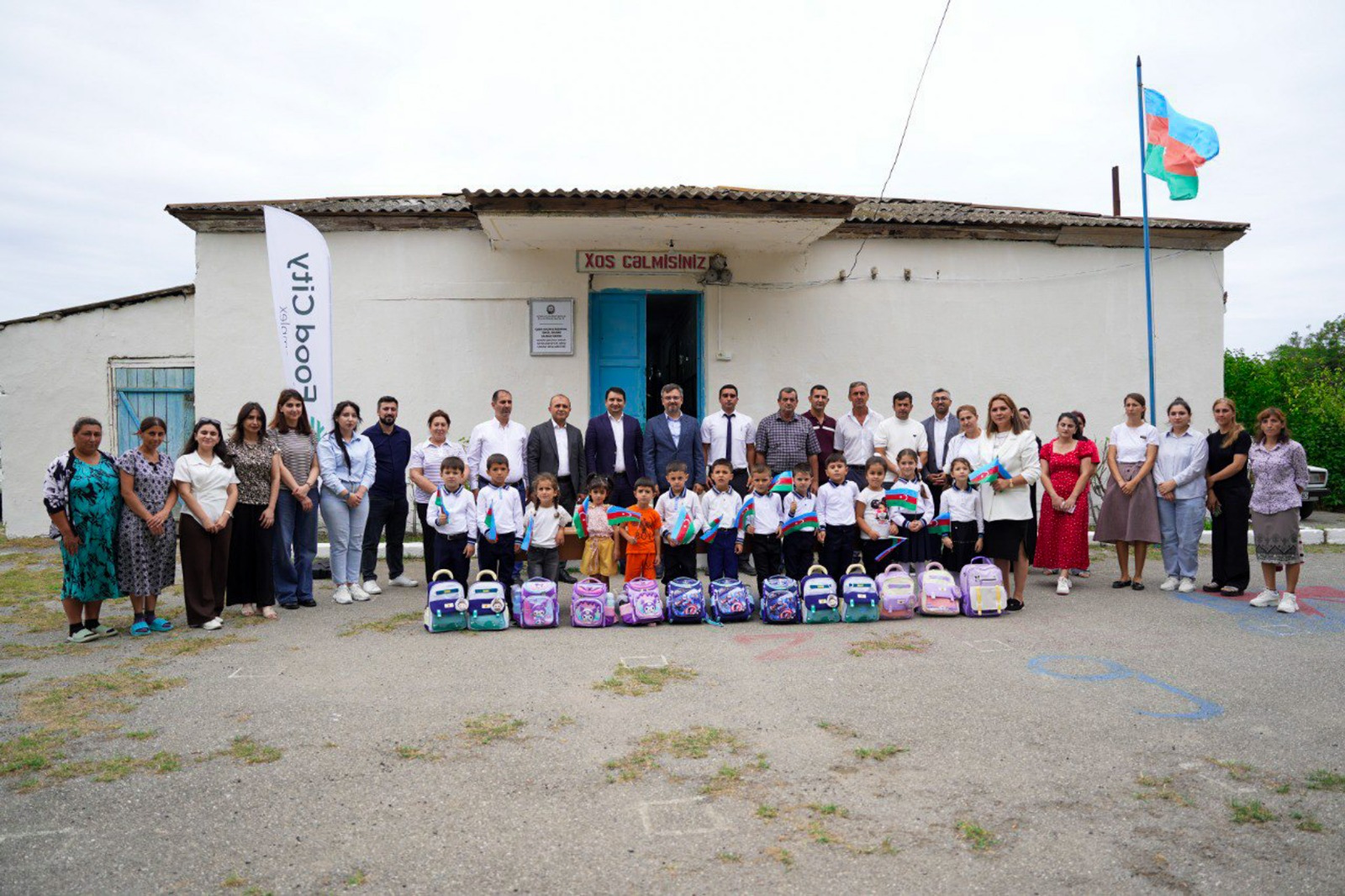 Food City Agrocomplex məktəbliləri sevindirdi (FOTO)
