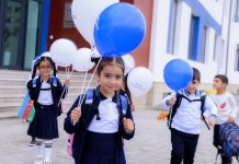 Bank Respublika Ağdamda ilk dəfə məktəbə gedəcək birinciləri sevindirdi (FOTO)