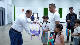 Food City Agrocomplex məktəbliləri sevindirdi (FOTO)