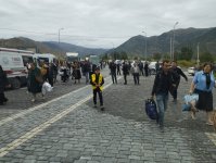 Kəlbəcər şəhərinə növbəti köç karvanı çatıb (FOTO) (YENİLƏNİB)