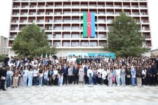Əmək və Sosial Münasibətlər Akademiyasında Bilik Günü münasibətilə tədbir keçirilib (FOTO)