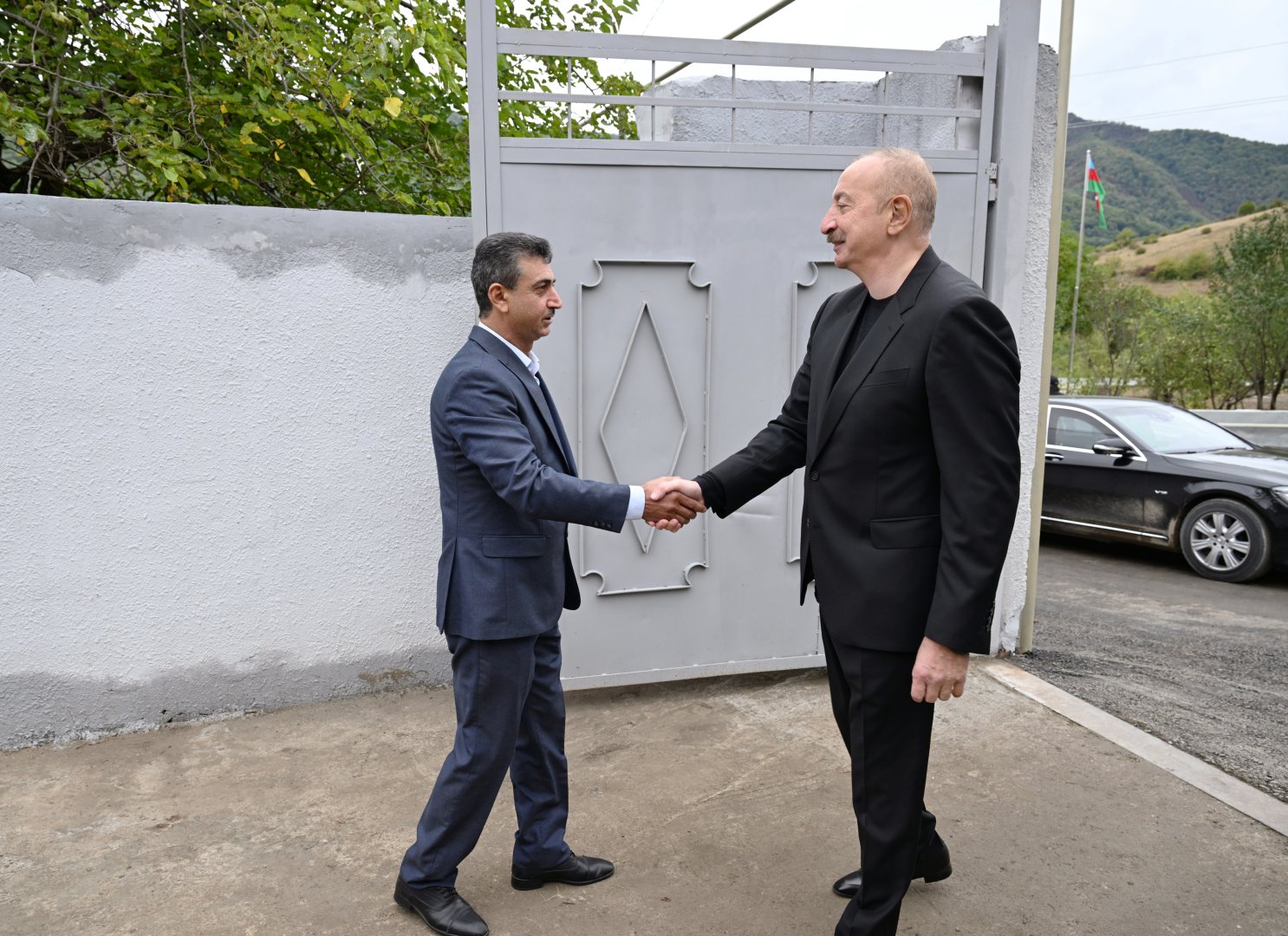 Prezident İlham Əliyev Xocalı rayonunun Badara kəndində olub (FOTO)