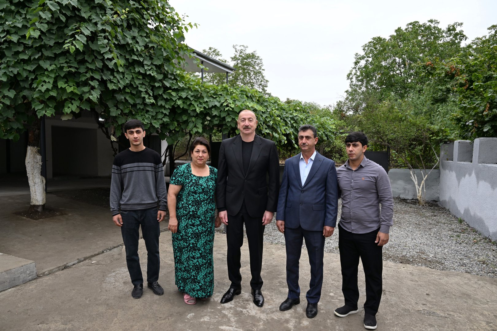 Prezident İlham Əliyev Xocalı rayonunun Badara kəndində olub (FOTO)