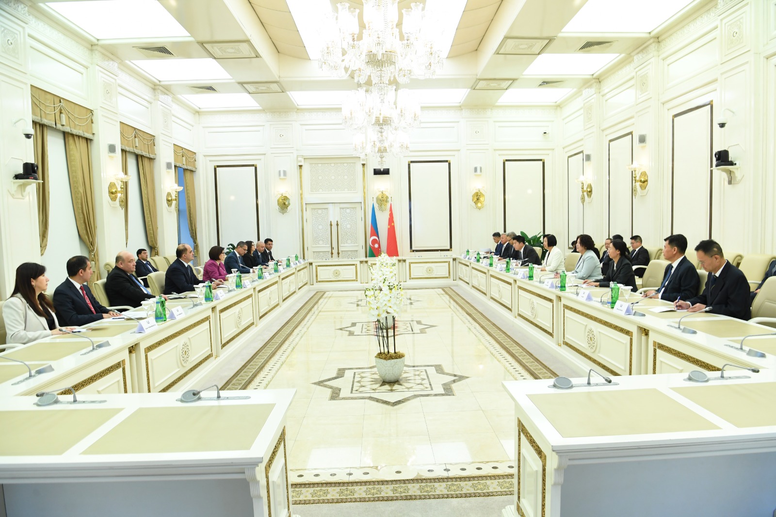 Azərbaycan və Çin parlamentləri arasında fikir mübadiləsi aparılıb