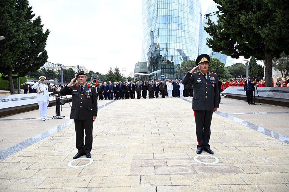 Türkiyənin Baş Qərargah rəisi Azərbaycana gəlib (FOTO)